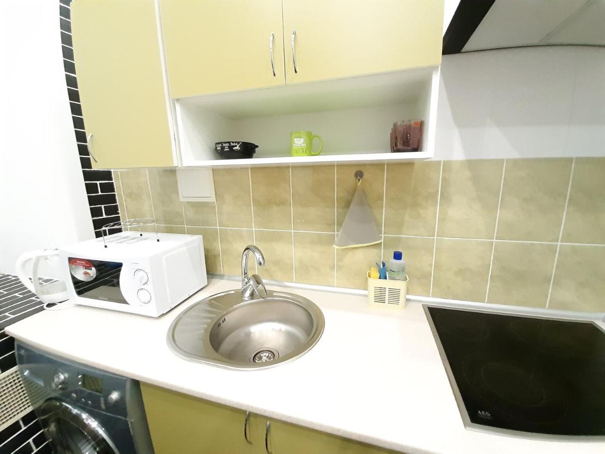 Viva Olive - Студия Со Спальней В Центре Kremenčuk Esterno foto